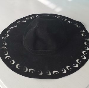 Black Witchy Hat